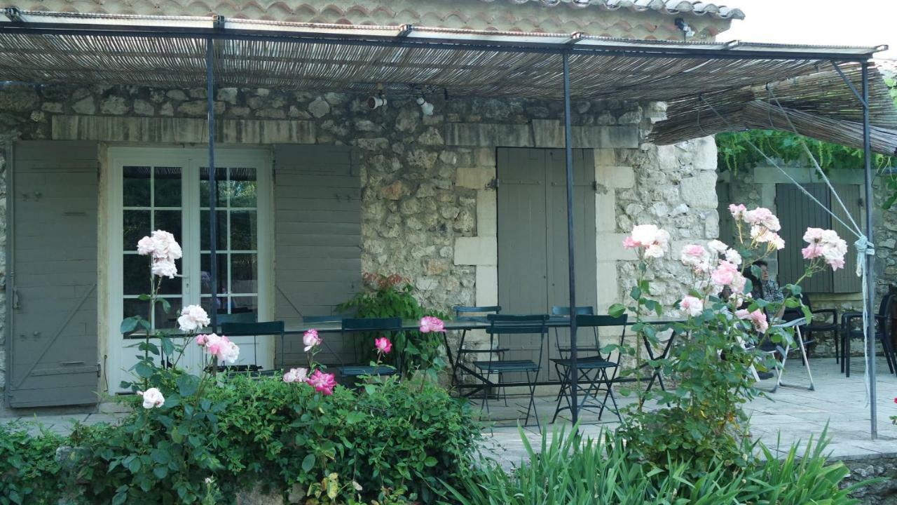 Mas Grimaud - chambres d'hôtes familiales Eygalières Exterior foto